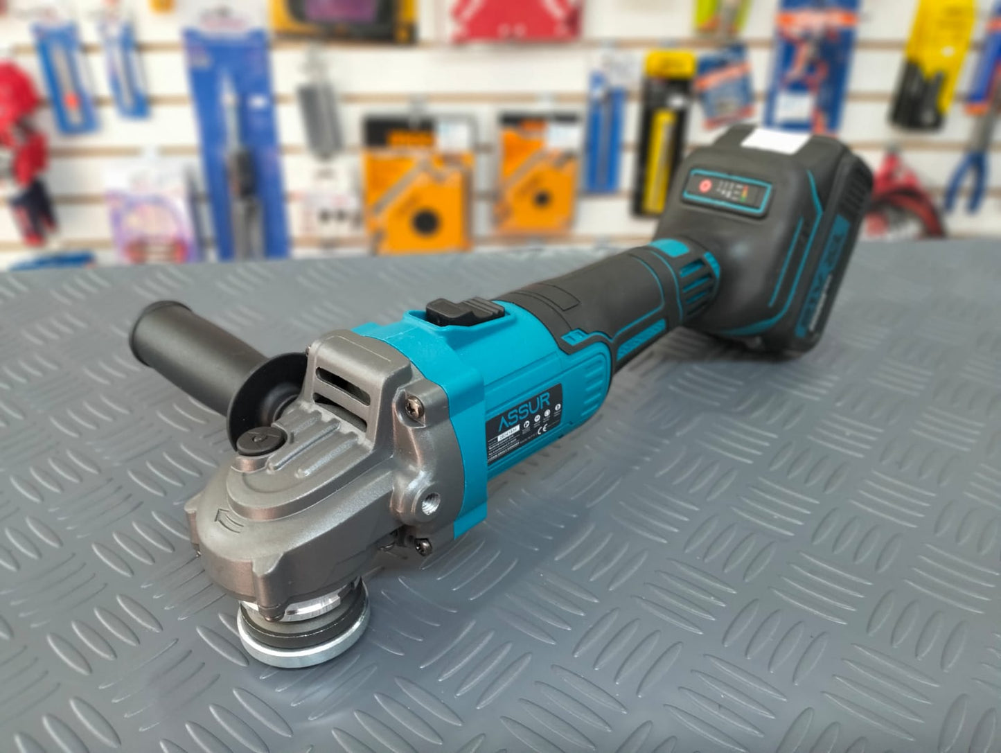 Juego de Herramientas Inalambricas 21V 3 en 1 40 Piezas Assur