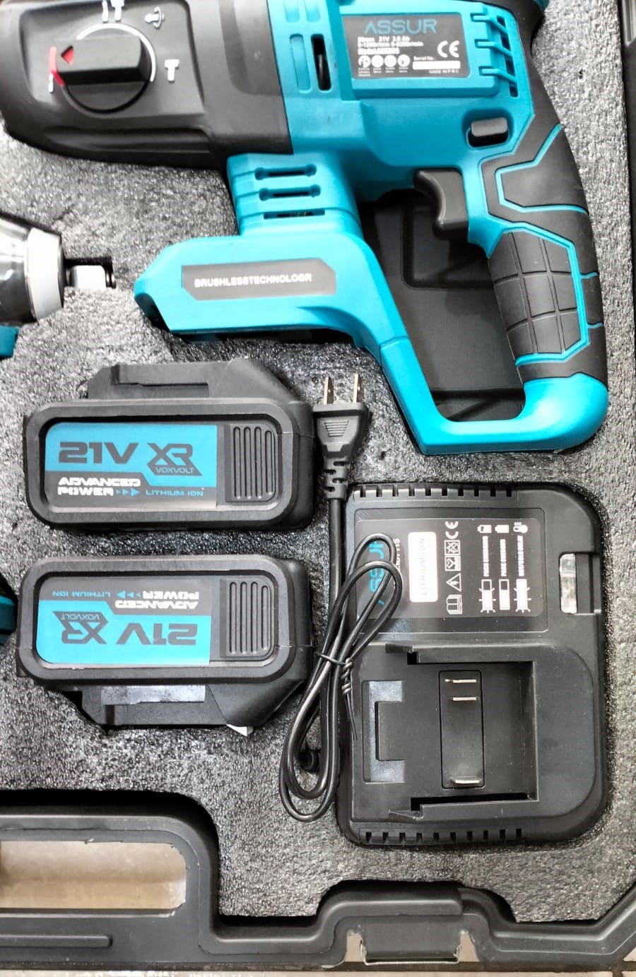 Juego de Herramientas Inalambricas 21V 3 en 1 40 Piezas Assur